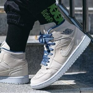 Air Jordan 1 Mid SE 'Sanddrift'